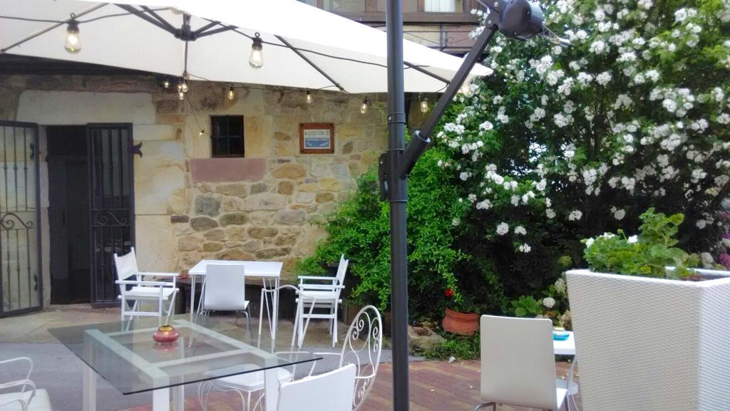Posada La Casona De Ucieda Kültér fotó
