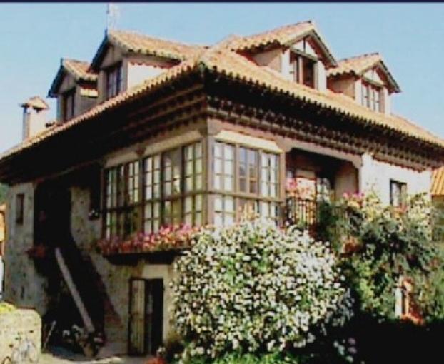 Posada La Casona De Ucieda Kültér fotó